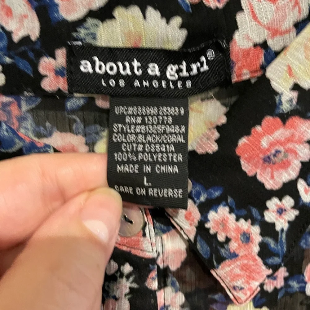 Sheer black About a Girl floral button up blouse Size L - Picture 5 of 7